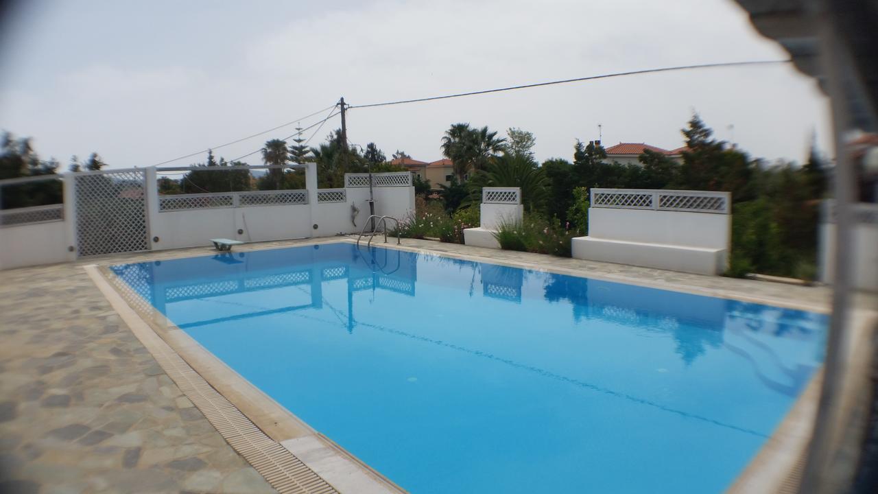 Villa Costa Hydra Plépi Exterior foto